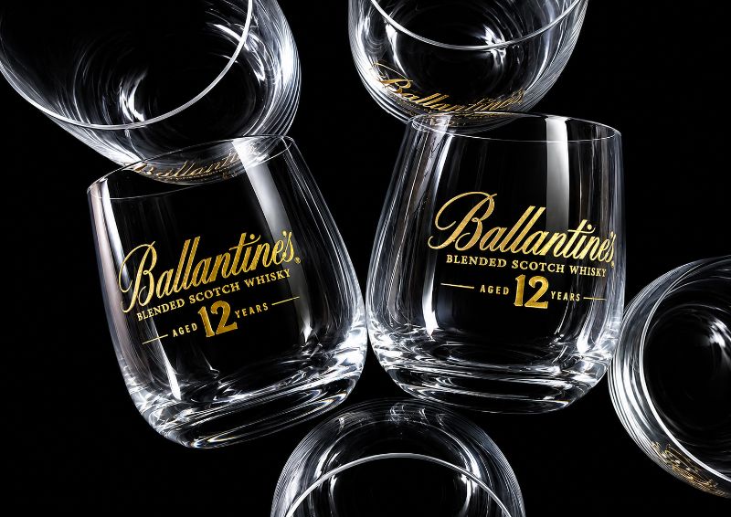 Ballantines 12 Year Whisky Engraved Gold Filled Logo Crystal Glasses