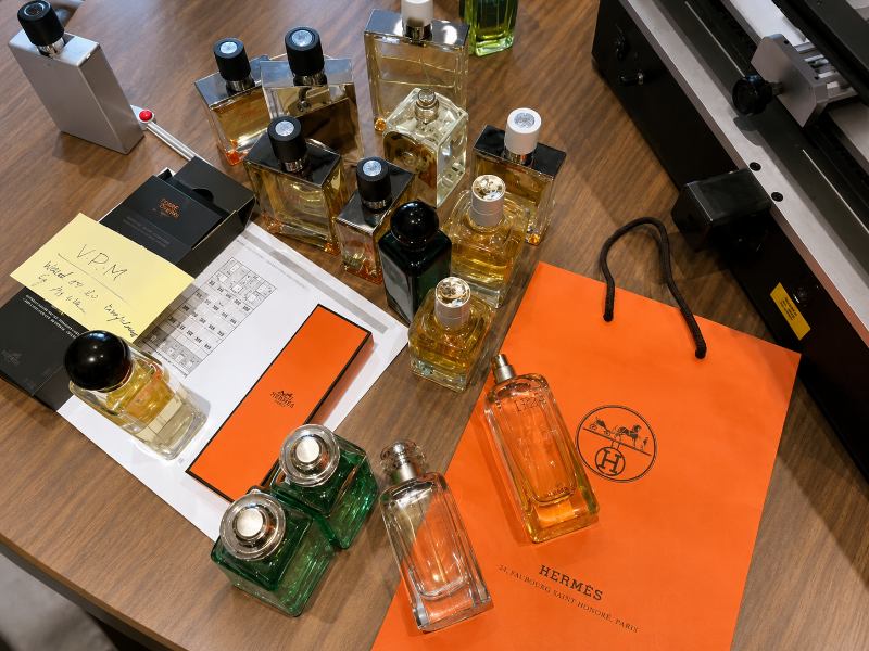 Live Perfume Bottle Engraving Event Hermes